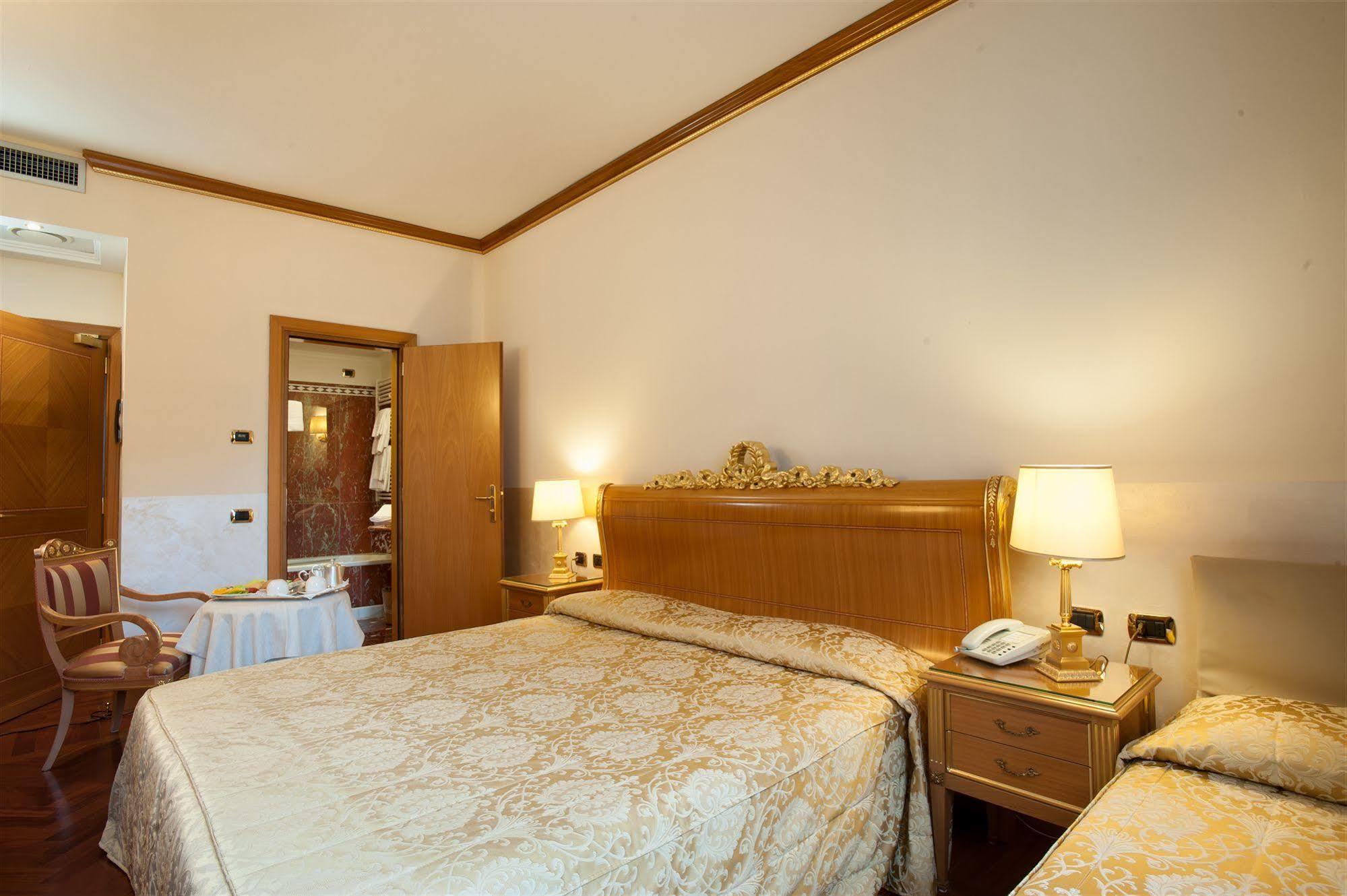 Hotel Marconi Milano Esterno foto