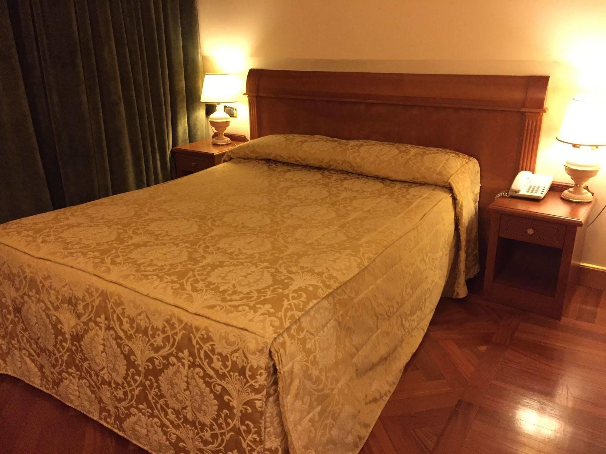 Hotel Marconi Milano Esterno foto